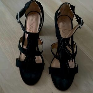 Sole Society size 9.5 heeled black sandal with fringe.